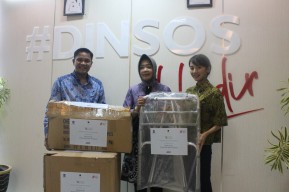 Dinsos Kota Surabaya Terima Bantuan 36 tongkat untuk Warga Surabaya