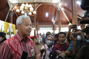 Ganjar : Jaga Pola Hidup Bersih dan Sehat