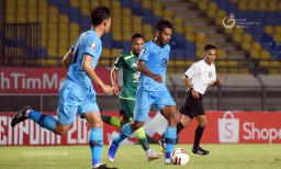Persela Berjuang untuk Satu Tiket Perempat Final