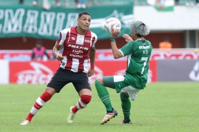 Persis Dihantam Krisis Di Lini Pertahanan