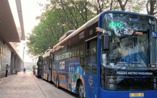 Wujudkan Pemanfaatan Energi Bersih, Bus Listrik DAMRI Resmi Beroperasi di Bandung