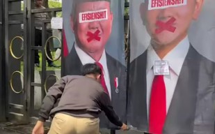 Ribuan Mahasiswa di Malang Gelar Aksi Tolak Efisiensi Anggaran Pemerintah Prabowo-Gibran