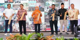 Gubernur Khofifah Dorong BUMDesa Jatim Jadi Pilar Ketahanan Pangan
