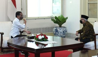Presiden Silaturahmi dengan Wapres di Istana Merdeka