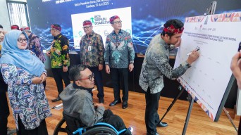 Wagub Emil Apresiasi Peresmian 12 Galeri BEI
