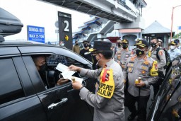 Wisatawan yang Melintasi Banyuwangi Menuju Bali Turun 90 Persen