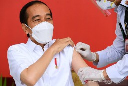 Jokowi Mendapatkan Vaksin Covid-19 Kedua