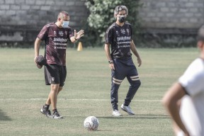 Teco Siapkan Antisipasi Khusus Hadapi Arema FC