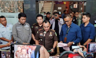 Kejaksaan Negeri Tanjung Perak Surabaya Terima Pelimpahan Tahap Dua Perkara Korupsi UPN Jawa Timur