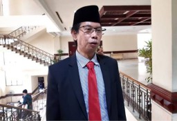 Ketua DPRD : Pemkot Surabaya Harus Bisa Ciptakan Lapangan Kerja