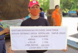 Dapur Umum Sidoarjo Dapat Bantuan Sembako Dari Pemprov Jatim