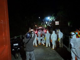 Gugus Tugas Makamkan Pasien Corona di Maliaro Puncak