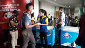 Campina Bagikan Immune Booster 10.000 Es Krim Gratis