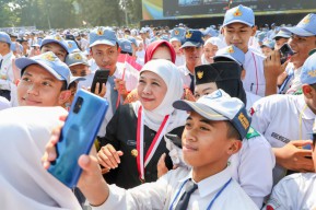 Gubernur Khofifah; Alhamdulillah  Siswa Jatim Pertahankan Prestasi