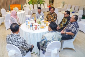Tokoh Lintas Elemen Datang Halal Bi Halal ke Jemursari, Khofifah: Gugurkan Haqqul Adami Kembali Jadi Pribadi yang Fitri