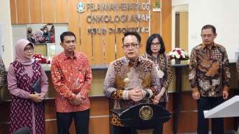 Maksimalkan Pelayanan, Pj. Gubernur Adhy Resmikan Layanan Hematologi Onkologi Anak RSUD Dr. Soetomo