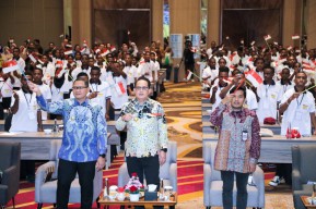 Pj Gubernur Jawa Timur Adhy Karyono Sambut 145 Siswa Afirmasi dari Papua