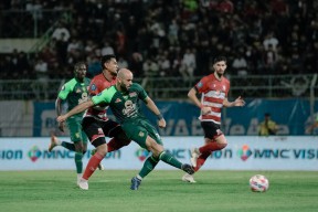 Persebaya Jaga Tahta, Mohammed Rashid Jadi Pahlawan di Derby Suramadu