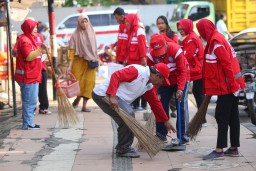 Surabaya Gelar Aksi Bersih Pasar Keputran dalam Peringatan HPSN 2025
