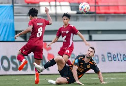 Persija Jakarta Terpeleset di Bali, Persib Bandung Makin Kokoh di Puncak