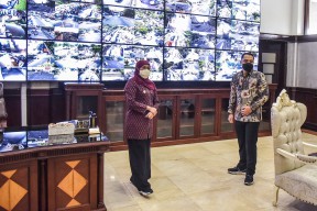 Gubernur Jatim Datangi Wali Kota Eri Cahyadi