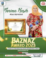 Khofifah Terima Penghargaan Baznas Award 2023 Sebagai Gubernur Pendukung Utama Pengelolaan Zakat