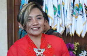 Diana Buka Aspirasi, Nelayan Pacitan Terima Hibah Kapal