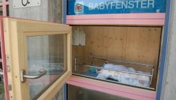 Babyfenster, Tempat Ibu Buang Bayi di Swiss