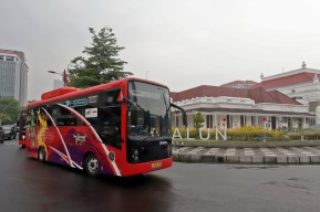 Bus Listrik di Kota Surabaya Berhenti Beroperasi
