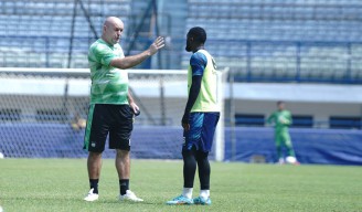 Persib Waspada Ancaman Barito Putera: Laga Berat Menanti di Bantul