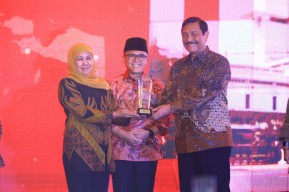 Gubernur Khofifah Tekankan Penguatan Layanan Publik Berbasis Digital yang Efektif dan Efisien