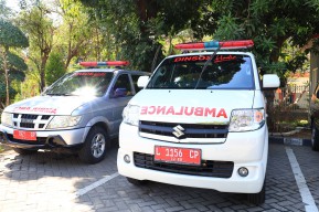 Pemkot Surabaya Sediakan Layanan Antar-Jemput Pasien Berobat Gratis dengan Program 1 Kelurahan 1 Ambulans