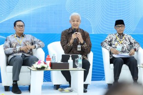 Hattrick Pembangunan Daerah Terbaik, Ganjar Jadi Mentor 38 Provinsi