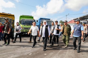 Gubernur Khofifah Apresiasi Pembayaran Pajak Pasir Berbasis Digital