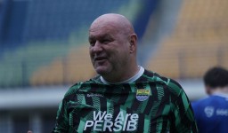 PERSIB Fokus Menuju Gelar Juara, Bojan Hodak Ingatkan Pemain untuk Tetap Waspada
