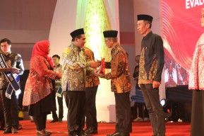 Gus Yasin Apresiasi Sragen Award, untuk Pacu Inovasi Layani Masyarakat