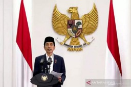 Jokowi: Umat Kristiani Harus Bisa Menyalakan Lilin Kebaikan dalam Hati