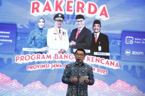 Setiap PNS di Jabar, Jadi Anak Asuh Anak Stunting