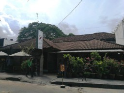 Sepi Pembeli, Warung Mak Beng Sanur Tutup