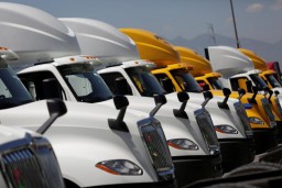 Navistar Kembangkan Mobil Self-Driving