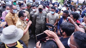 Sikap Tegas Pemda Maluku Menyikapi Aksi Demo Mahasiswa UKIM
