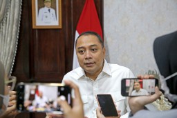 Wali Kota Surabaya Ultimatum Kadishub: Tuntaskan Parkir Liar atau Mundur!