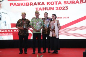 Tutup Diklat Paskibraka Surabaya 2023, Wali Kota Eri Gelorakan Semangat Kebangsaan