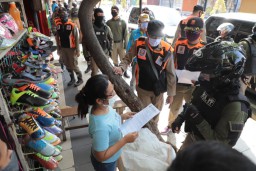 Pemkot Surabaya Terus Sosialisasikan Aturan PSBB