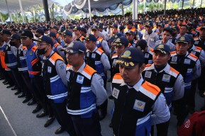 Wali Kota Surabaya Eri Cahyadi Gelar Apel Evaluasi Kinerja Dishub