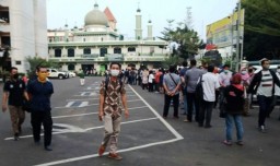 Waduh! Antre SIM Habis Subuh