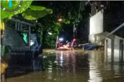Kali Ciliwung Meluap, Pejaten Timur, Jaksel Banjir