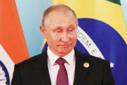 Joe Biden Hubungi Putin via Telepon