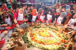Gubernur Khofifah Harapkan Beragam Budaya di Jatim Makin Dikenal Dunia