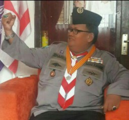 Kepala Sekolah SDN Bringkang yang Nasionalis dan Agamis
